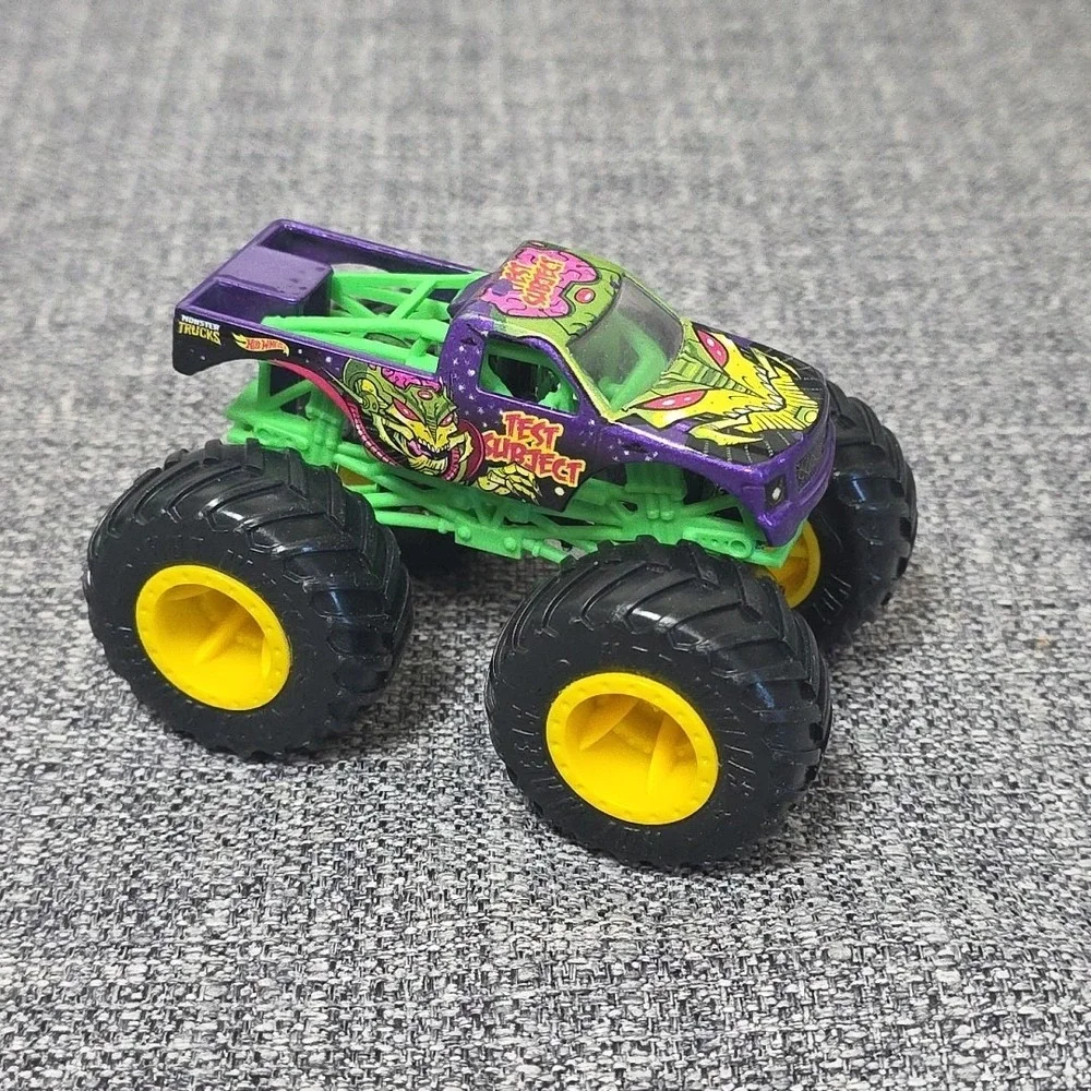 HOT WHEELS MONSTER TRUCKS TEST SUBJECT PURPLE & GREEN 1:64 DIECAST 3 3/4